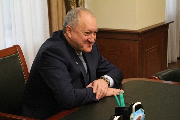 Доход губернатора Камчатки за прошлый год вырос до 9,5 млн рублей
