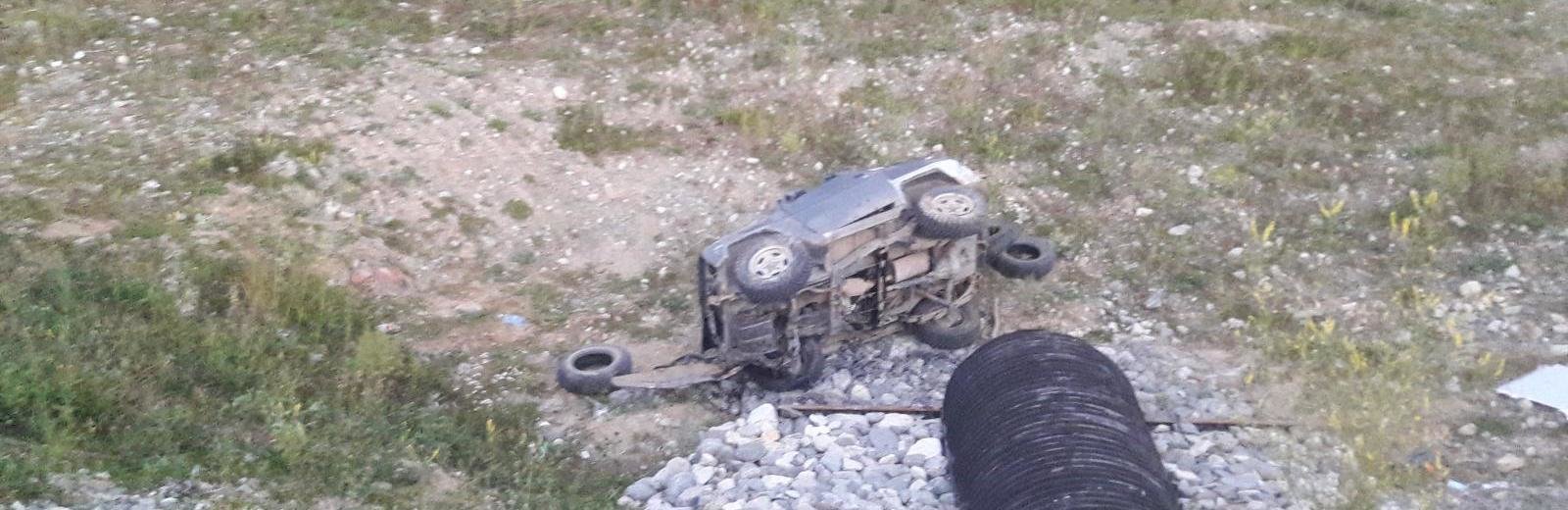 На Камчатке водитель джипа заснул за рулем и улетел в кювет