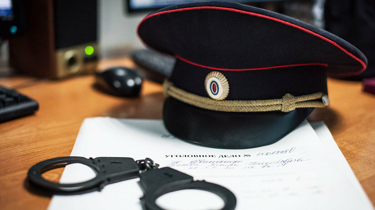 На Камчатке следователь полиции обеспечила липовое алиби своему сожителю 