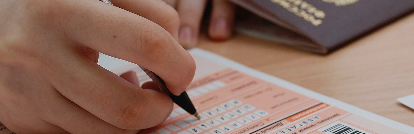 На Камчатке выпускники сдают сегодня ЕГЭ по химии и истории