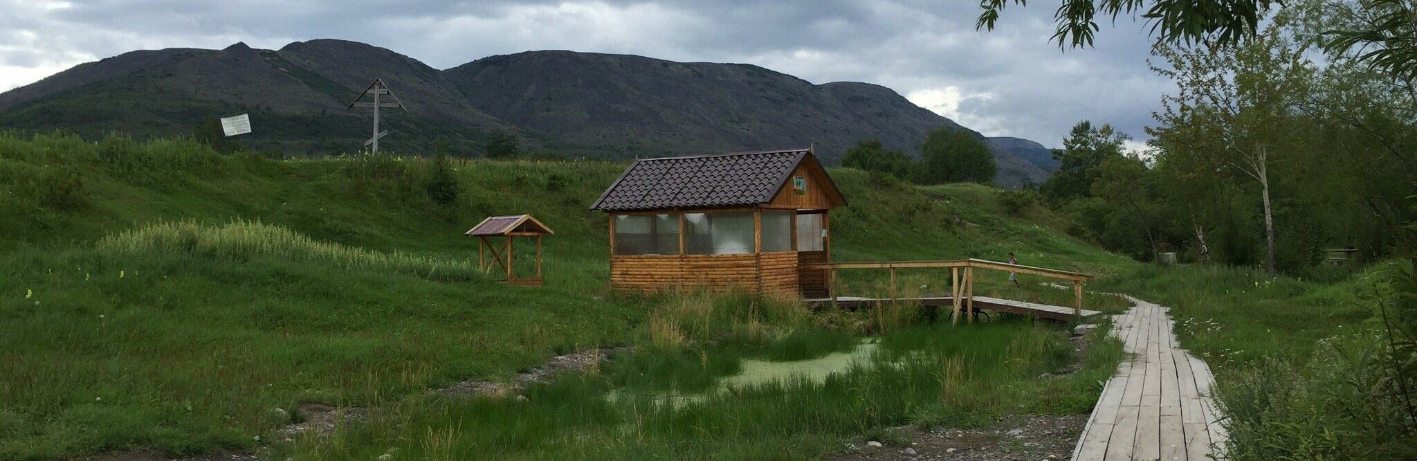 Пьяный мужчина на сломанном КАМАЗе возил интуристов по Эссо