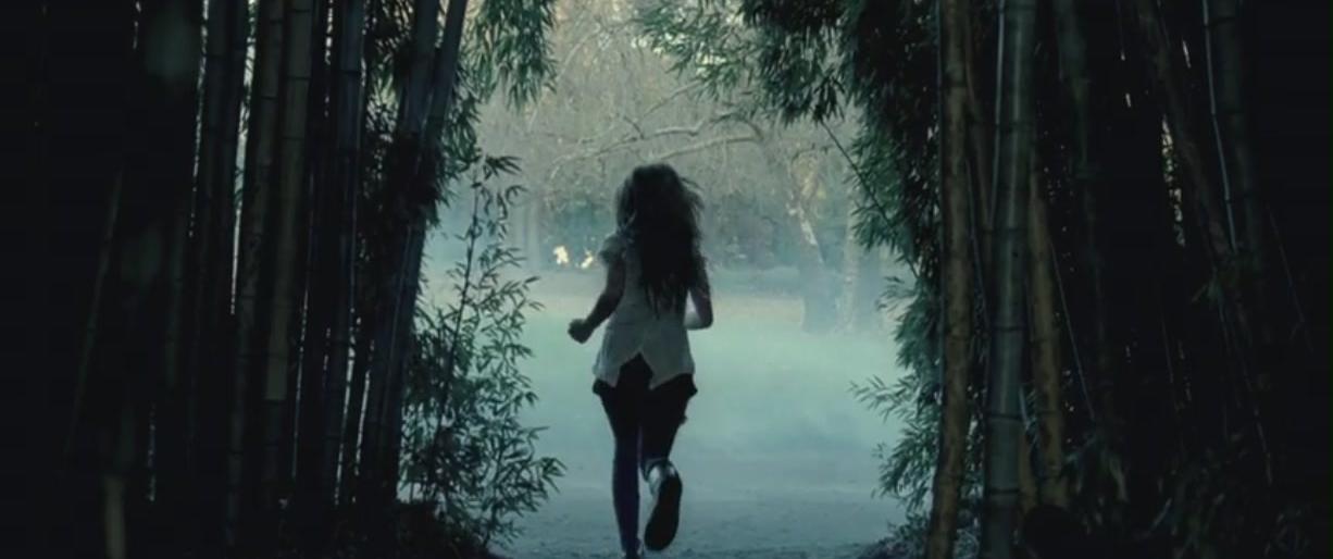 На Камчатке ищут молодую мать, сбежавшую из дома в халате и тапочках