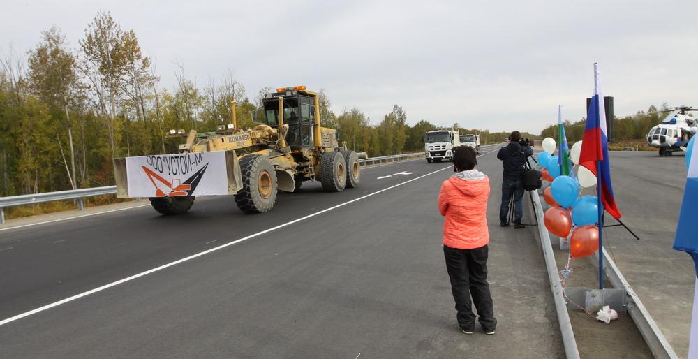 Еще 18 км мильковской трассы закатали в асфальт 