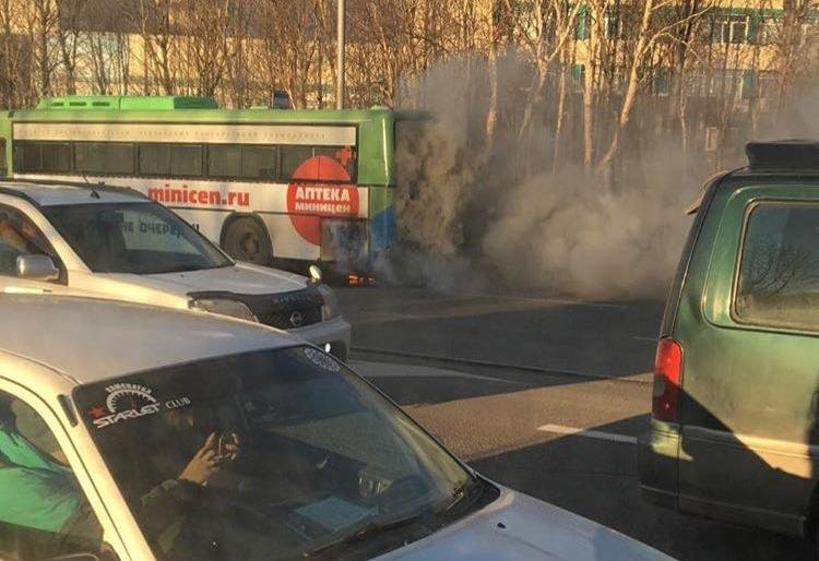 В Петропавловске загорелся рейсовый автобус