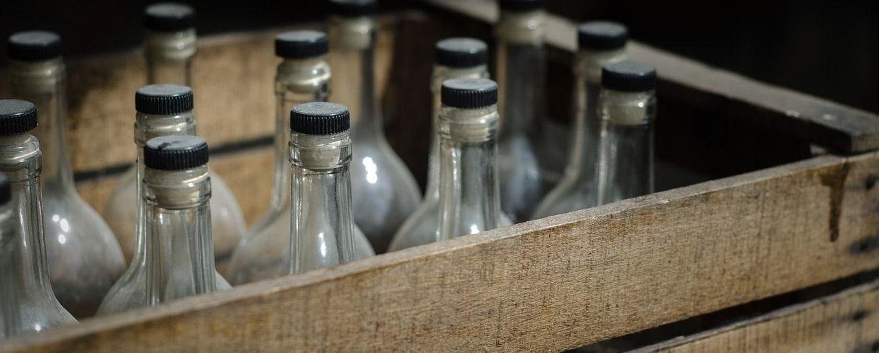 На Камчатке за неделю изъяли почти 700 литров нелегального алкоголя