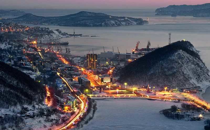 Мэрия: дороги столицы Камчатки освещают с учетом светового дня