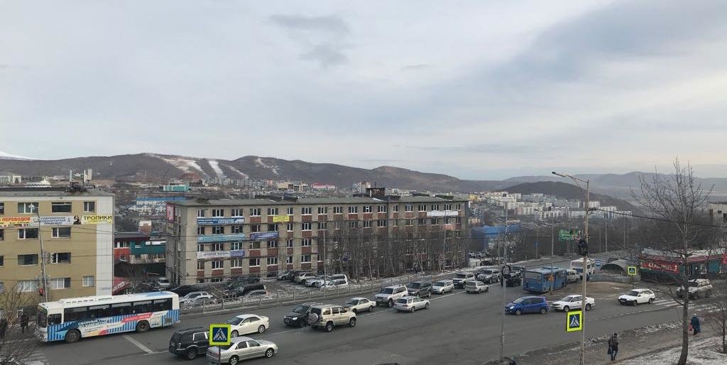 «Со снегом теплее и веселее» - жители Петропавловска ждут начала настоящей камчатской зимы