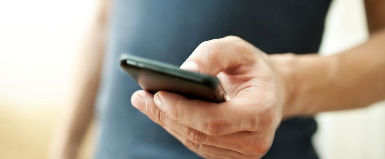 Житель Петропавловска нашел мобильник и «развел» коллег хозяина гаджета на деньги