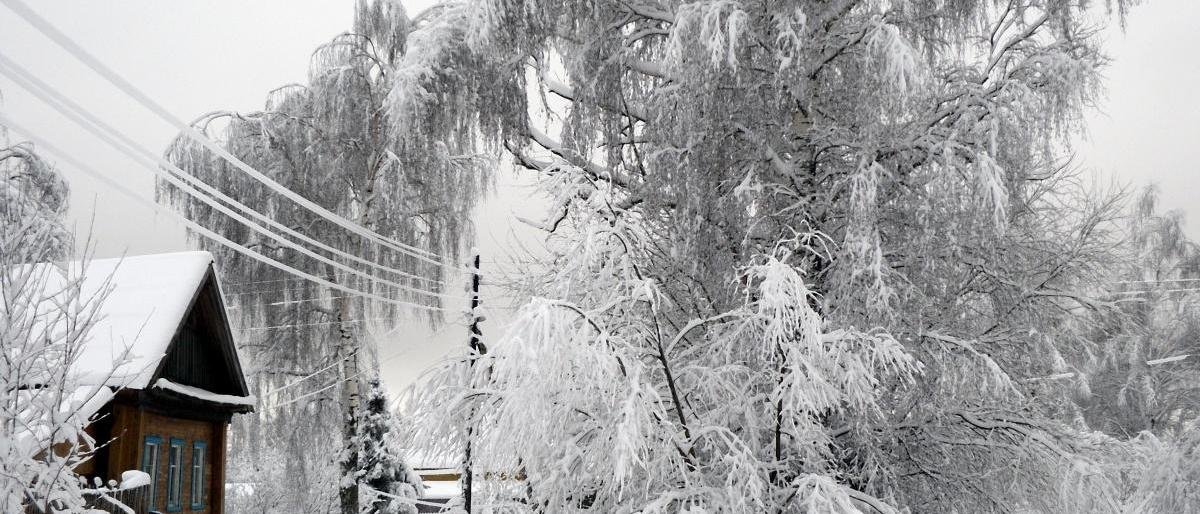 Камчатские спасатели помогают вернуть электричество в Эссо и Анавгай