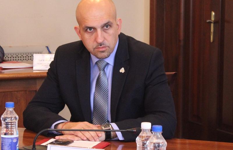 Дешевая популярность – мэр Петропавловска высказался о заявлениях ведущей «Радио СВ»