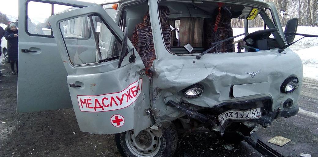 8 человек пострадали в ДТП на паратунской трассе