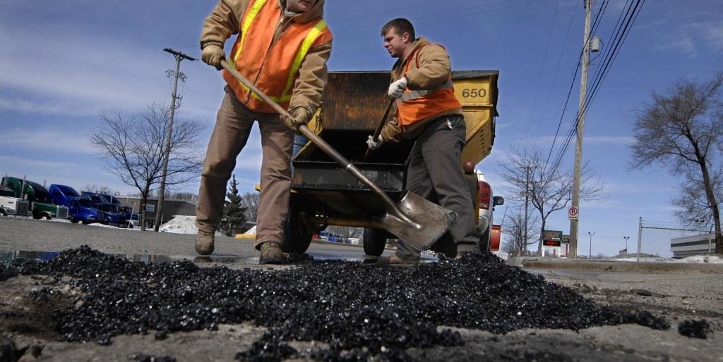 Мэрия: на Северо-Востоке и в Ленинском районе возможны пробки из-за ремонта дорог