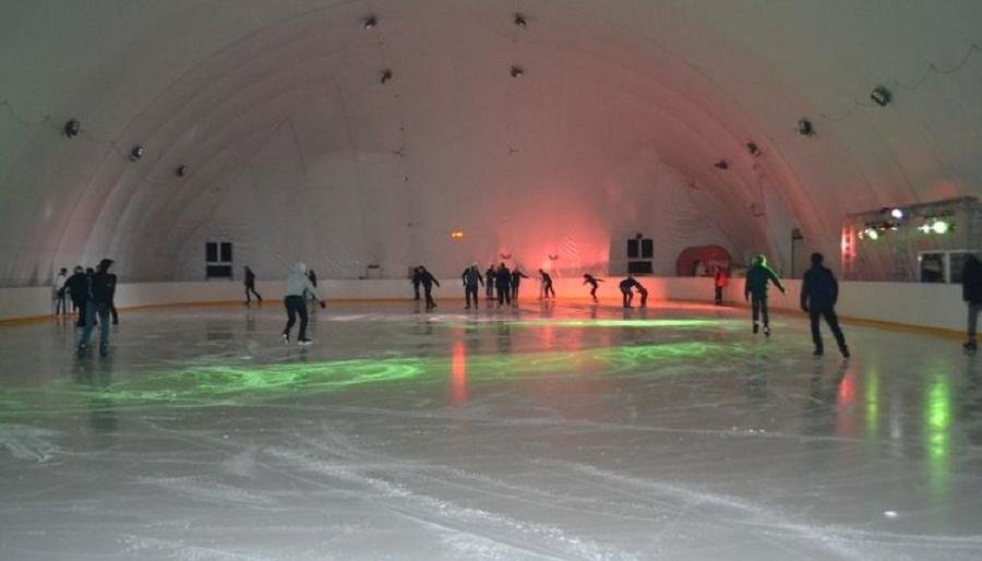В Петропавловске демонтируют крытый каток «Атмосфера»