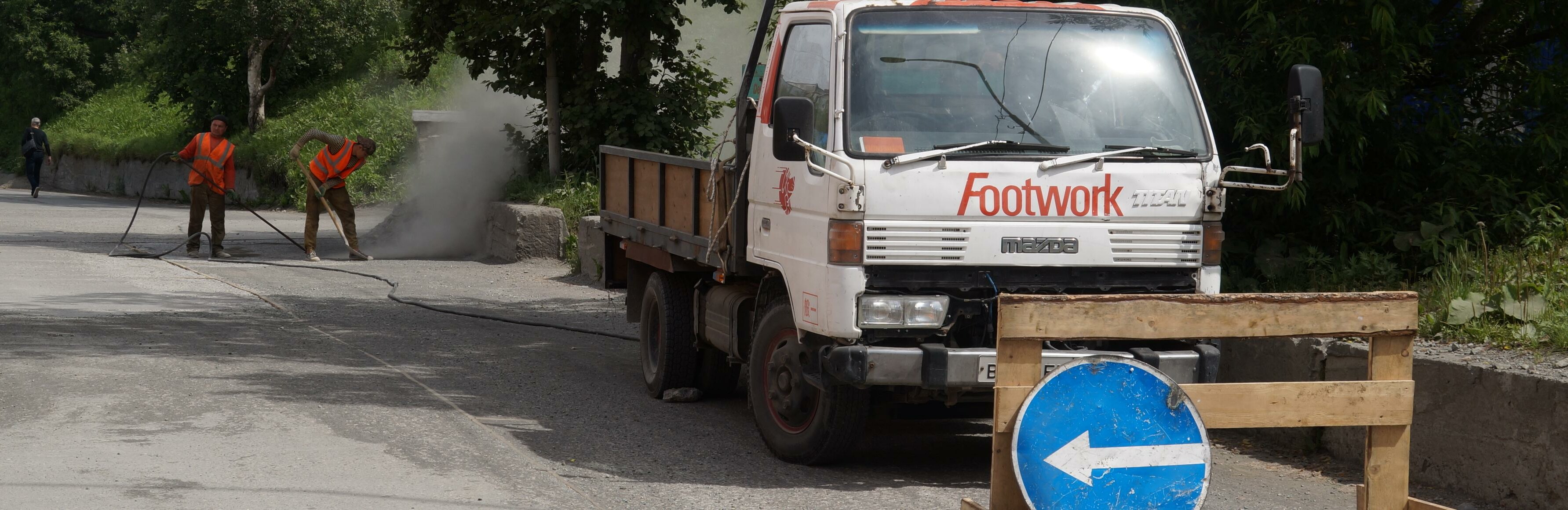 Власти Петропавловска взялись за подрядчика, который с прошлого года не может сделать дорогу в «Геологах»