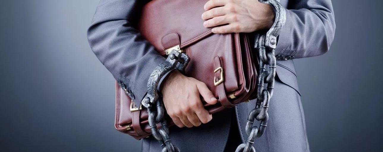 На Камчатке сотрудник налоговой пытался продать «крышу» бизнесмену