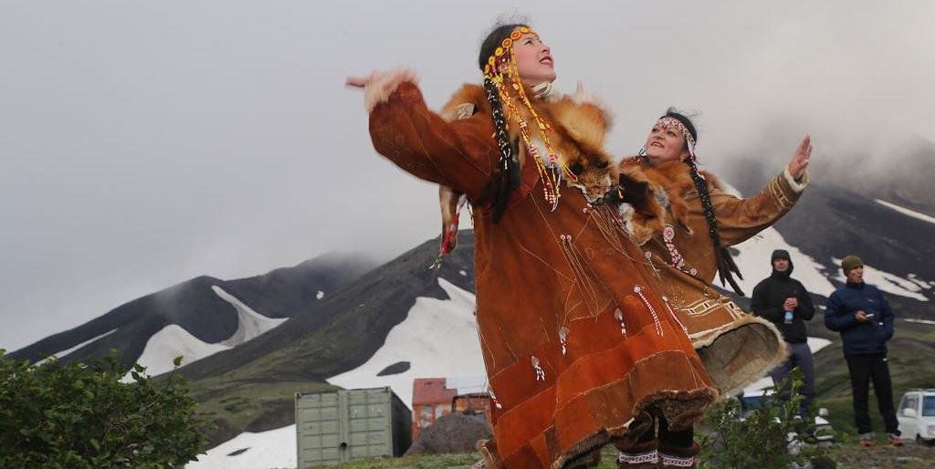 Почти 500 человек покорили Авачинский исполин в День Вулкана