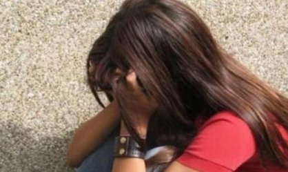 Камчатский извращенец надругался над своей падчерицей 