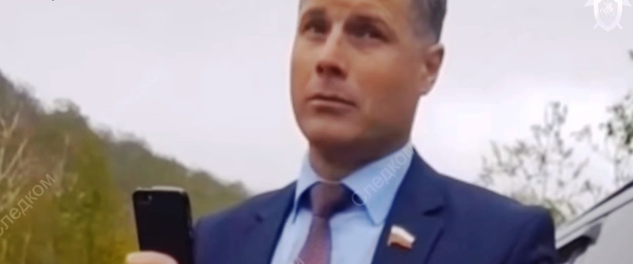 Камчатского депутата взяли под стражу