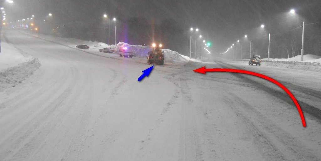 В Петропавловске пьяный гонщик влетел в снегоуборочную технику