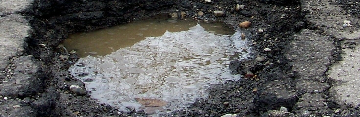 Камчатское село сталось без дорог – подрядчик похитил 11 миллионов рублей