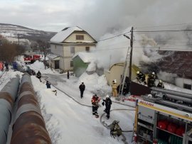 В Петропавловске горел деревянный дом