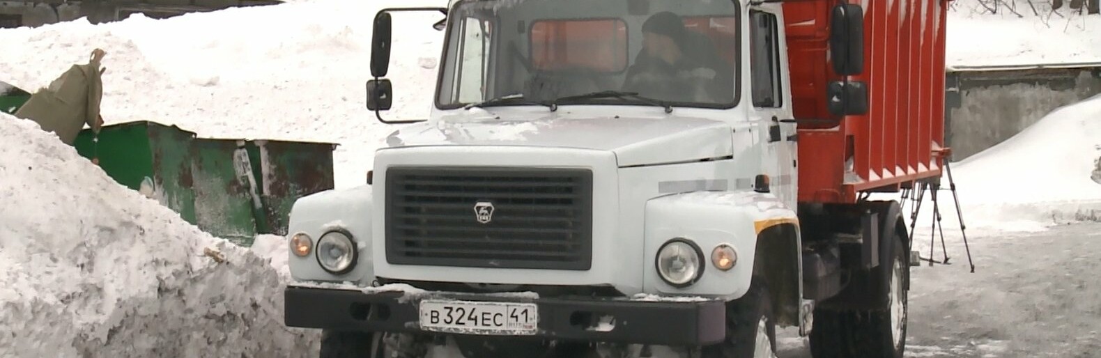 Новая техника для утилизации ТБО обошлась Камчатки в 32 млн рублей