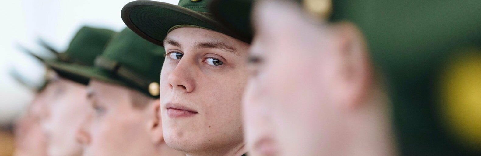 Выпускники школ получат дополнительную отсрочку от армии - инициатива Яровой