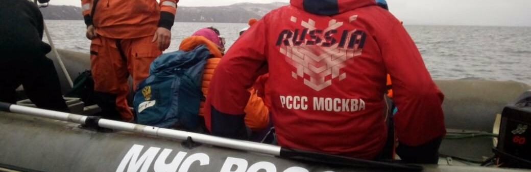 Пять человек эвакуировали спасатели с побережья бухты Шлюпочная 