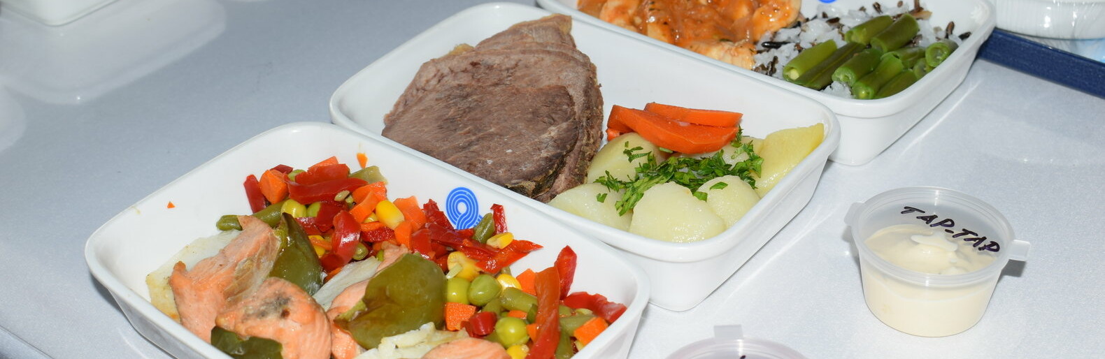 Новое бортовое меню презентовал кейтеринг камчатского аэропорта Новое бортовое меню презентовал кейтеринг камчатского аэропорта