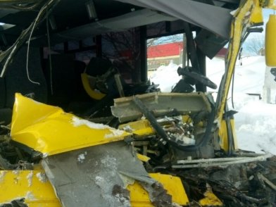 На Камчатке пассажирский автобус влетел в лесовоз – пострадали 22 человека, фото-2